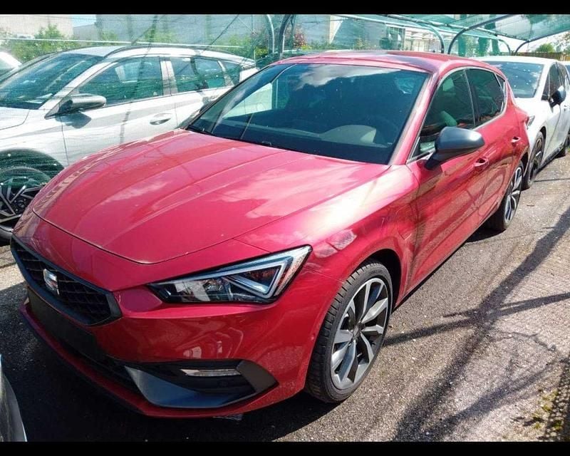 Usata Seat Leon FR 150 CV (110 kW) 2024 Rosso
