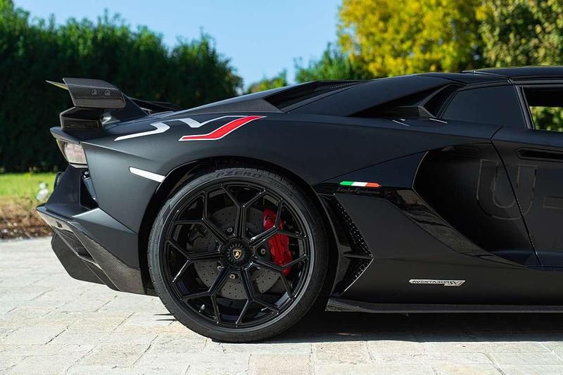 Usata Lamborghini Aventador 770 CV (566 kW) 2021 Nero Cabrio