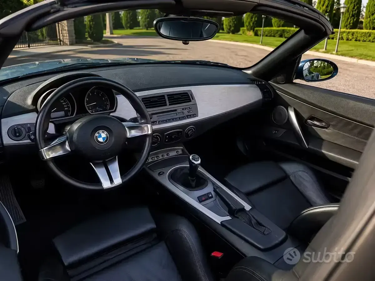 Usata BMW Z4 Efficient Dynamics 231 CV (169 kW) 2003 Blu Cabrio
