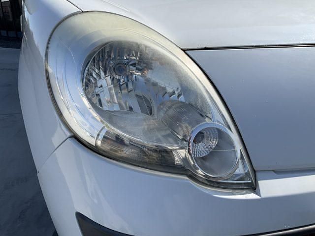 Usata Renault Kangoo 90 CV (66 kW) 2011 Bianco Monovolume