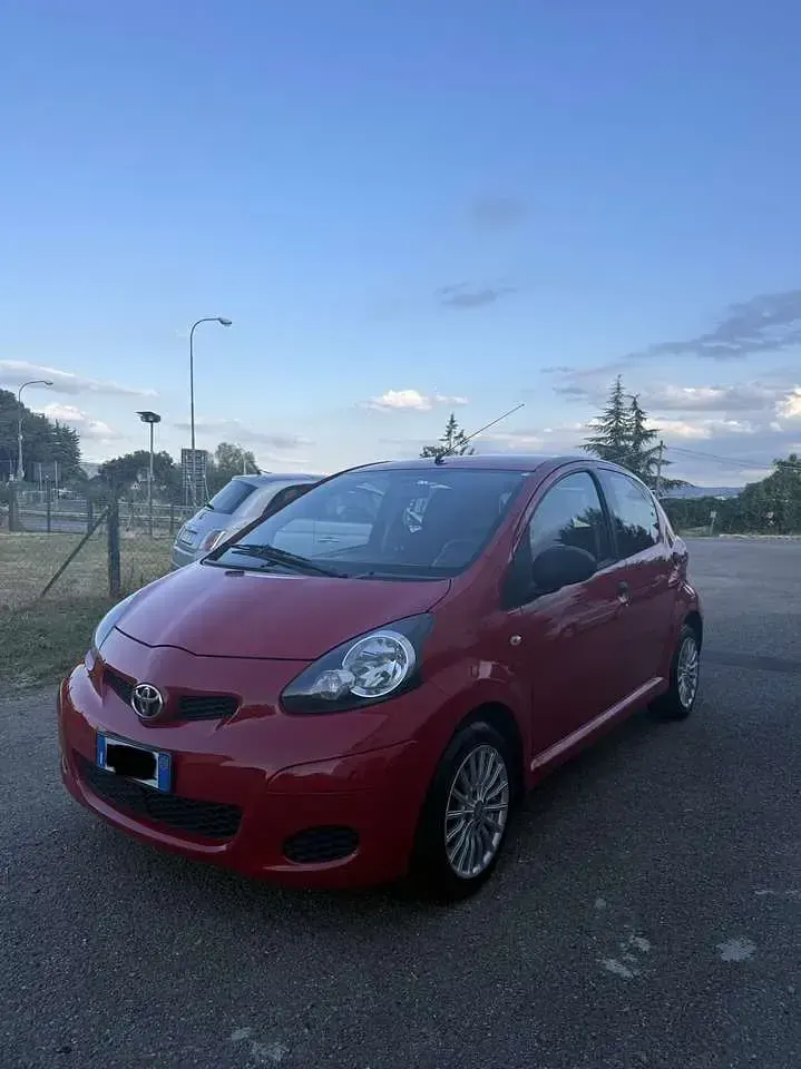 Usata Toyota Aygo Edition 68 CV (50 kW) 2011 Other Utilitaria
