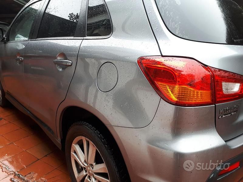 Usata Mitsubishi ASX Intense 150 CV (110 kW) 2011 Grigio SUV