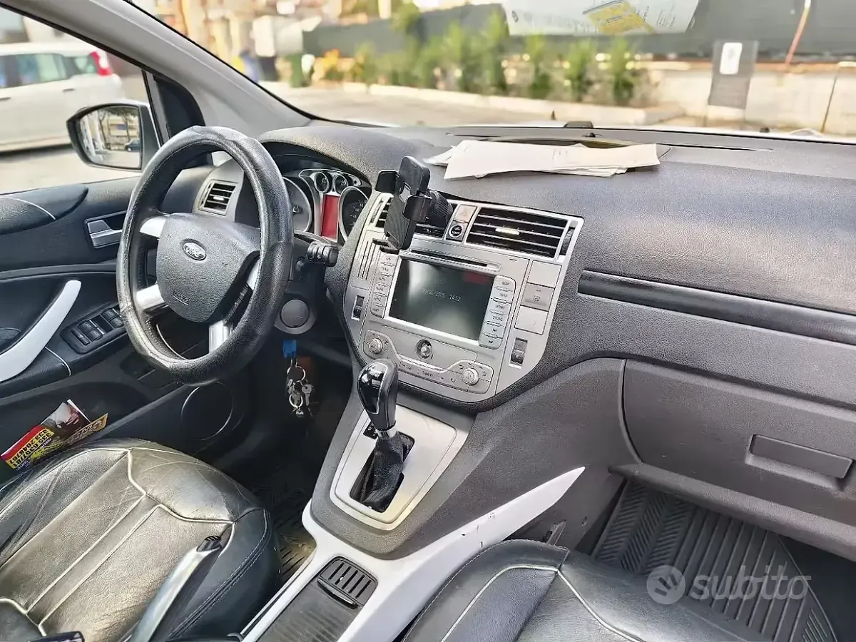 Usata Ford Kuga 136 CV (100 kW) 2011 Bianco SUV