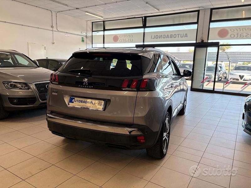 Usata Peugeot 3008 Allure 131 CV (96 kW) 2020 Grigio SUV
