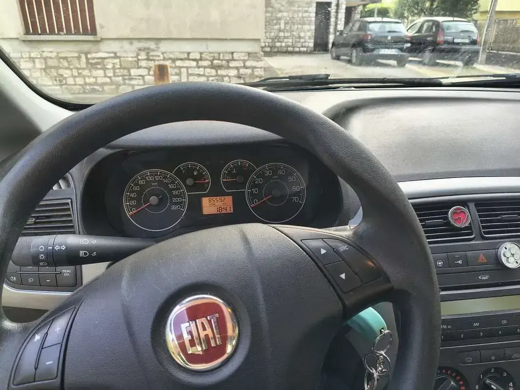 Usata Fiat Grande Punto S 69 CV (50 kW) 2013 Utilitaria