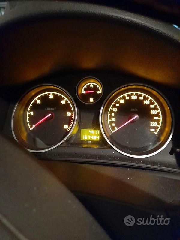 Usata Opel Astra 110 CV (80 kW) 2009 Grigio Station wagon