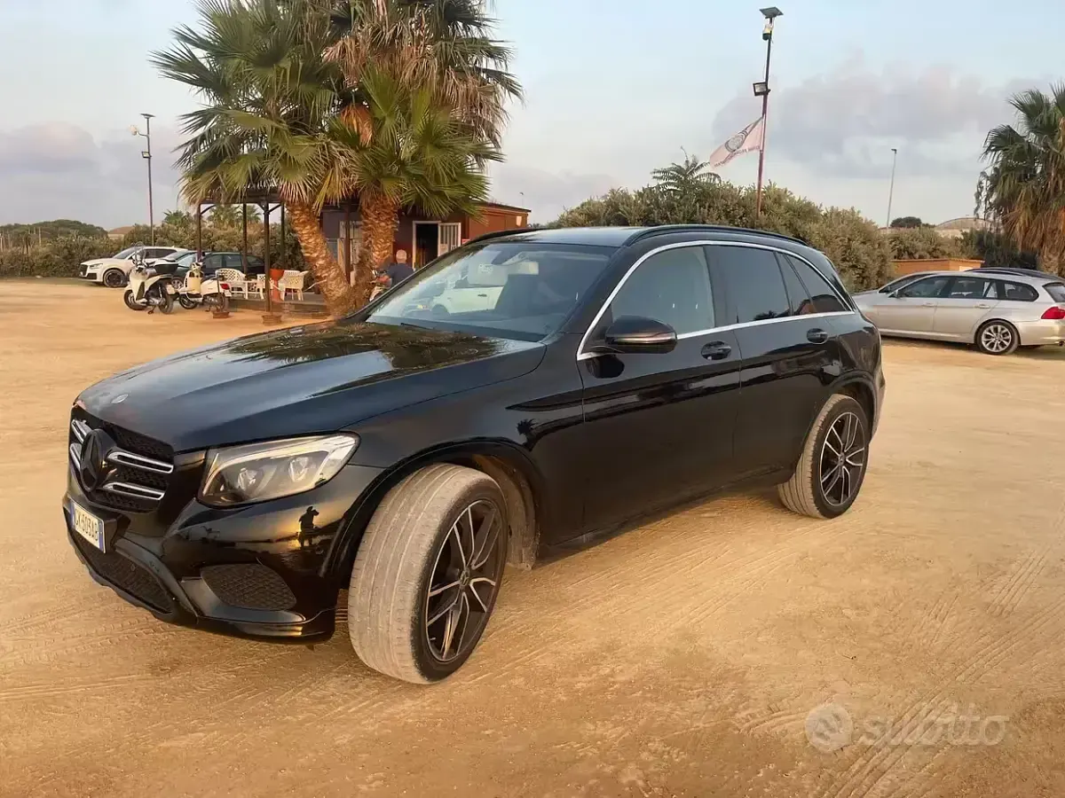 Usata Mercedes GLC220 Executive 170 CV (125 kW) 2017 Nero SUV