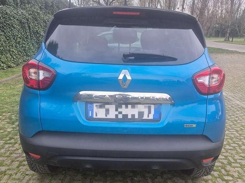 Usado Renault Captur Intens 90 CV (66 kW) 2018 Azul SUV