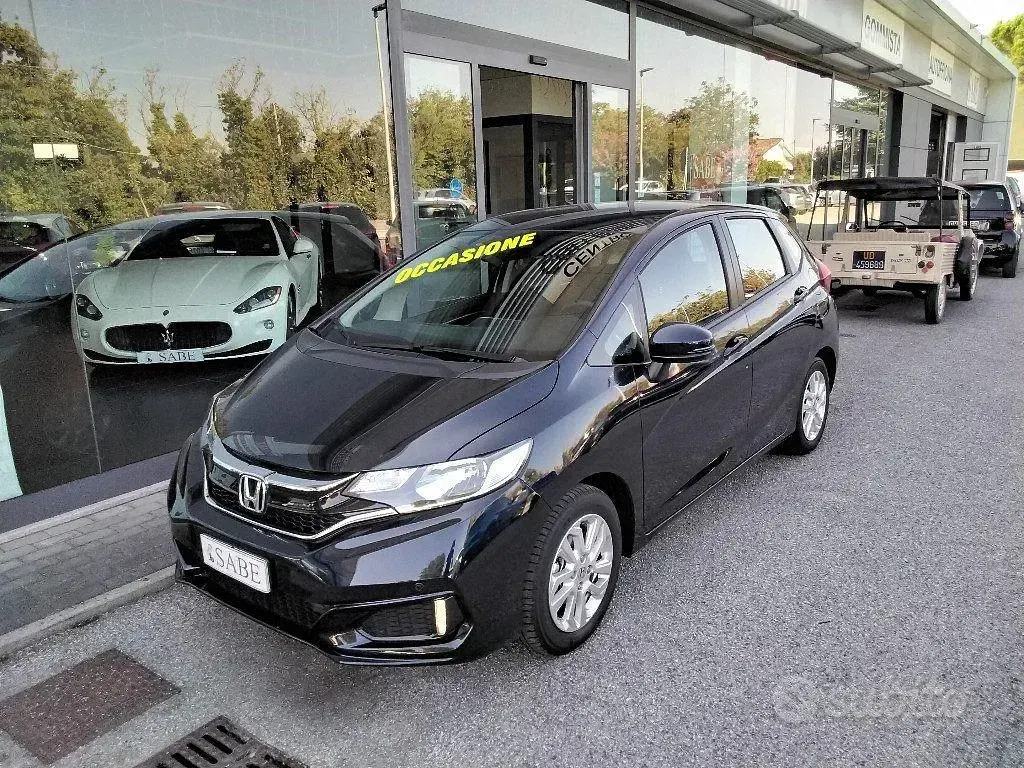 Usata Honda Jazz Comfort 102 CV (75 kW) 2020 Nero Utilitaria
