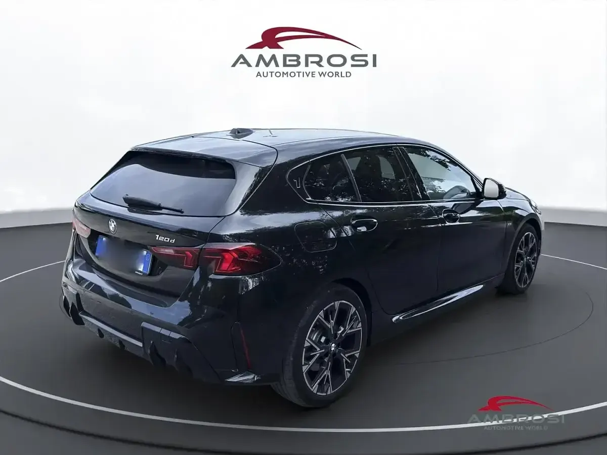 Usata BMW 120 M Sport 163 CV (119 kW) 2024 Nero Utilitaria