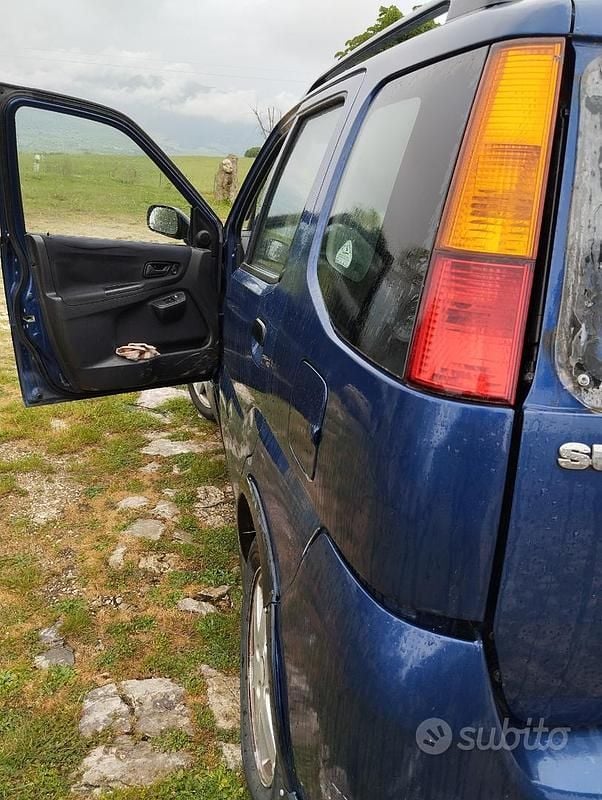 Usata Suzuki Ignis 83 CV (61 kW) 2004 Blu Utilitaria