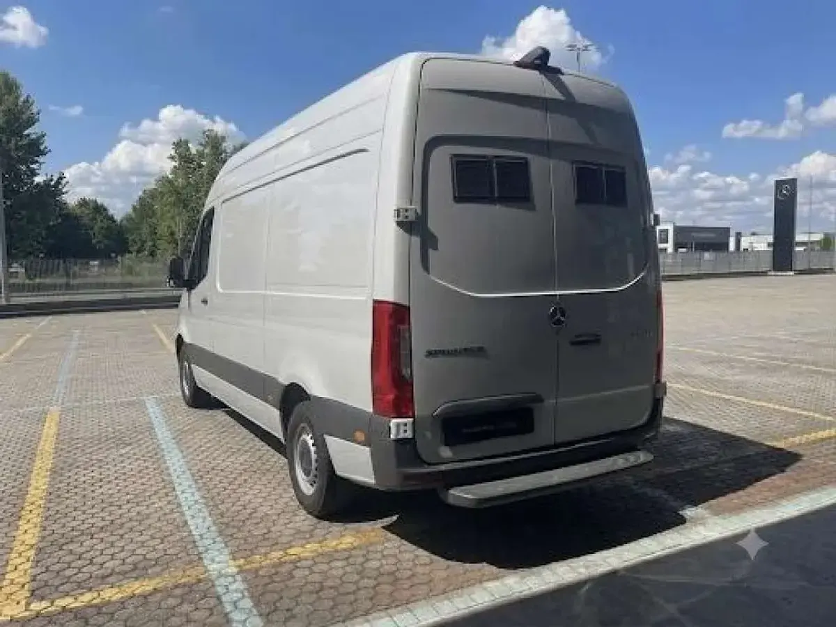 Usata Mercedes Sprinter 190 CV (139 kW) 2024 Bianco Furgone