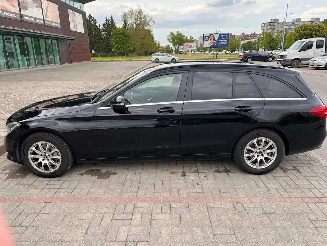 Usata Mercedes C250 Premium 204 CV (150 kW) 2017 Nero Station wagon