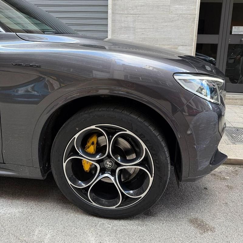 Usata Alfa Romeo Stelvio Veloce 210 CV (154 kW) 2021 Grigio SUV