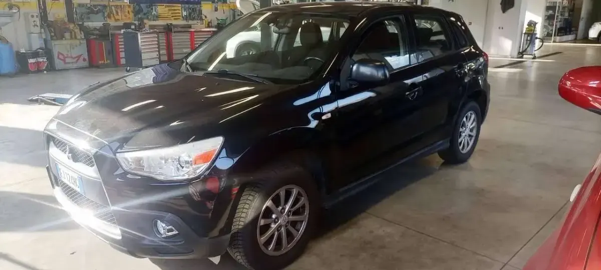 Usata Mitsubishi ASX Invite 150 CV (110 kW) 2011 Nero SUV