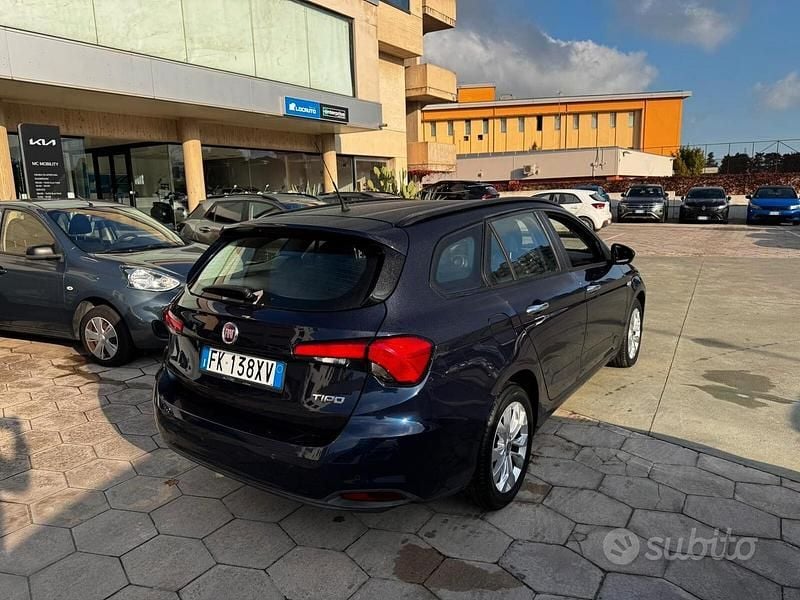 Usata Fiat Tipo 120 CV (88 kW) 2017 Blu Station wagon