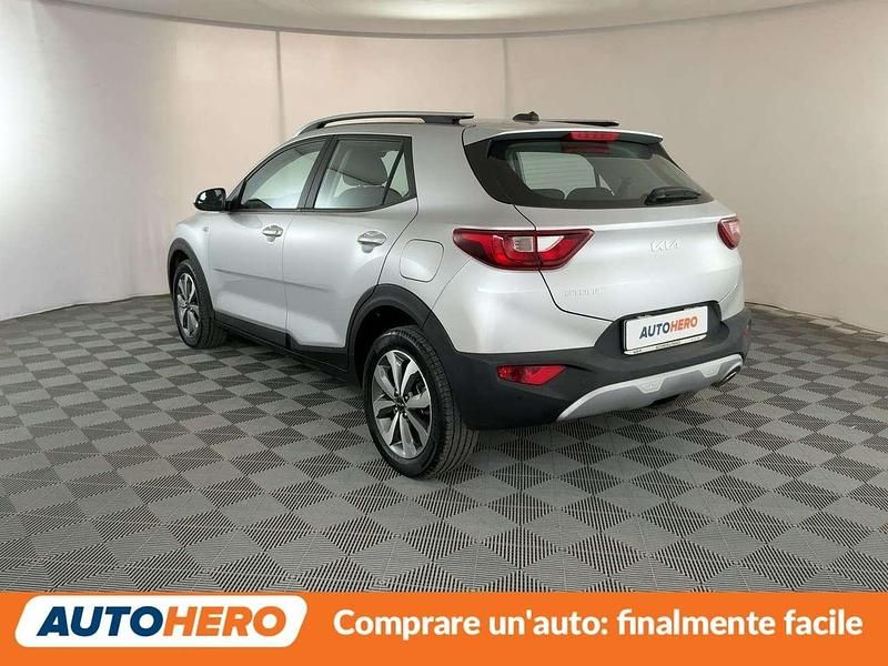 Usata Kia Stonic Style 101 CV (74 kW) 2023 Argento SUV