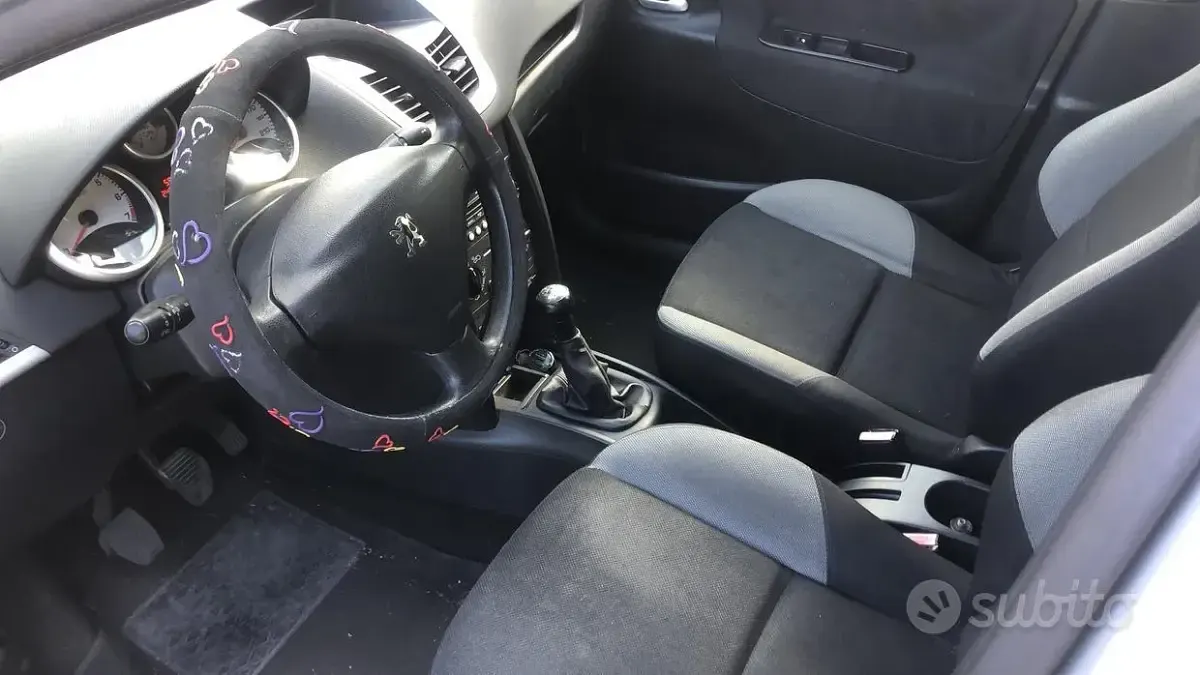 Usata Peugeot 207 Sport 73 CV (53 kW) 2009 Grigio Berlina