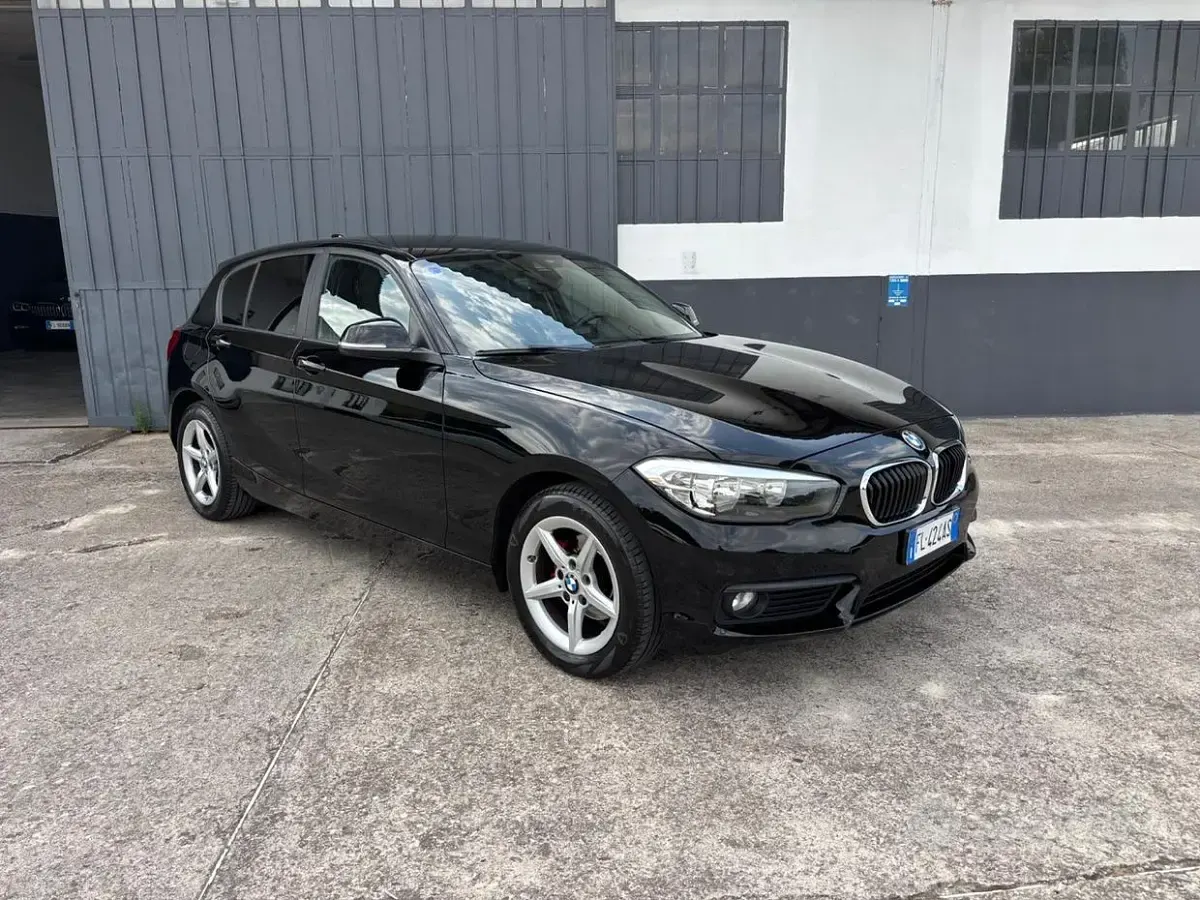 Usata BMW 116 116 CV (85 kW) 2017 Nero Utilitaria