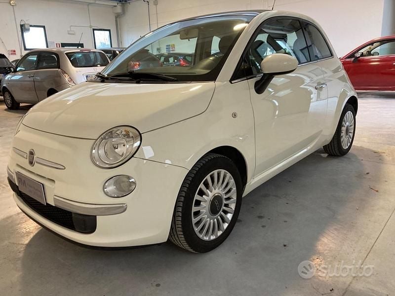 Usata Fiat 500 Lounge 69 CV (50 kW) 2011 Bianco Berlina