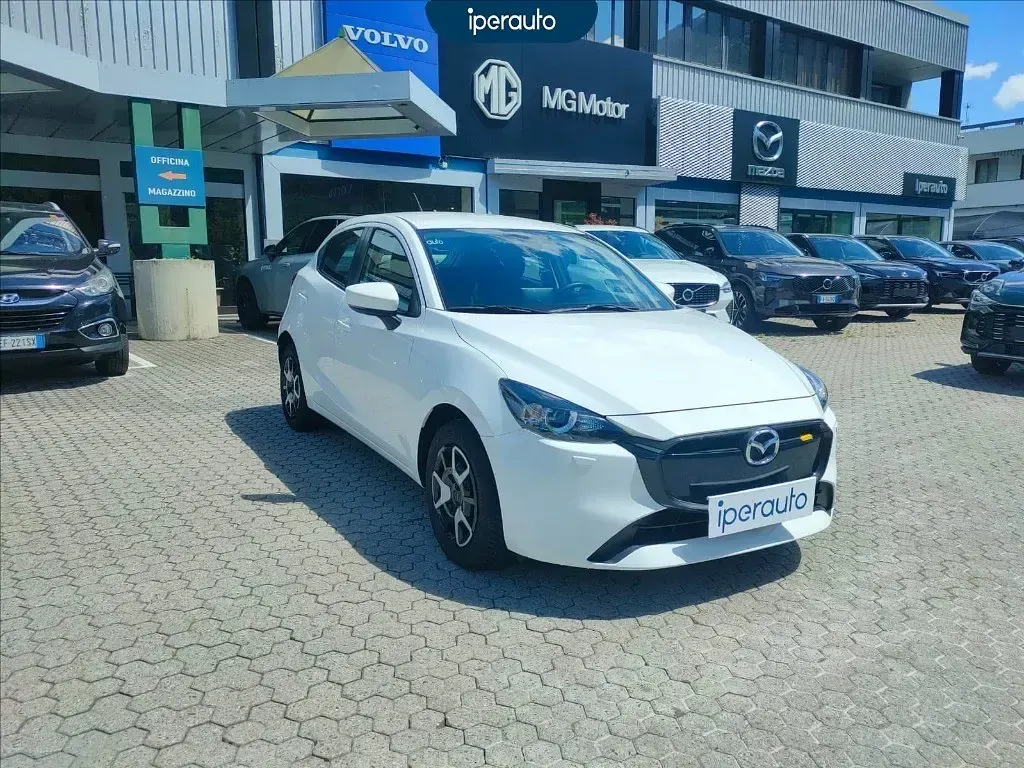 Usata Mazda 2 Center-Line 90 CV (66 kW) 2023 Bianco Utilitaria