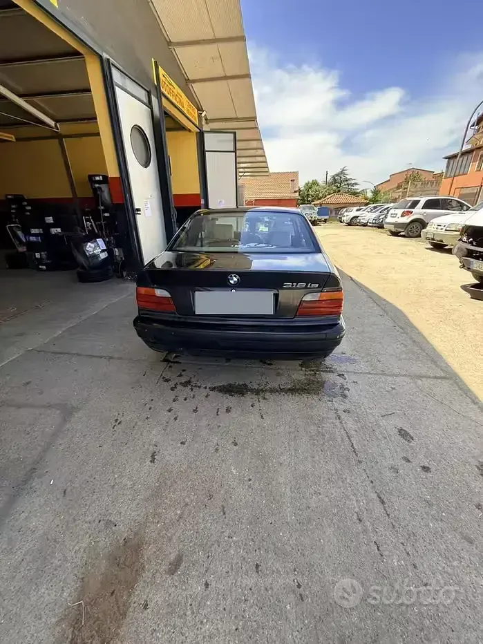 Usata BMW 318 114 CV (83 kW) 1992 Nero Coupé
