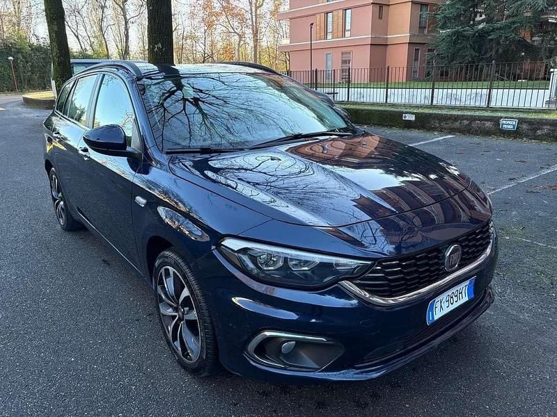 Blu Usata 2020 Fiat Tipo Business Tre volumi | 9900 € (Super prezzo) - Immagine 1/4