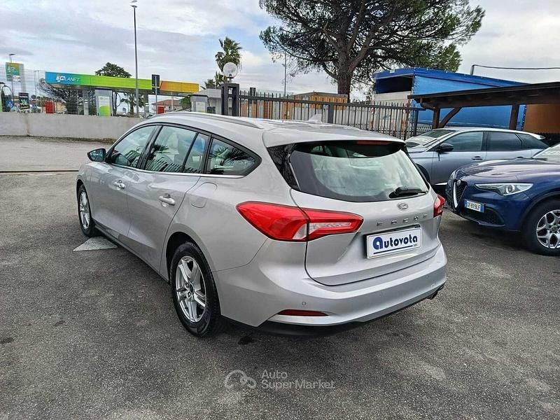 Usata Ford Focus Business Edition 120 CV (88 kW) 2020 Argento Station wagon