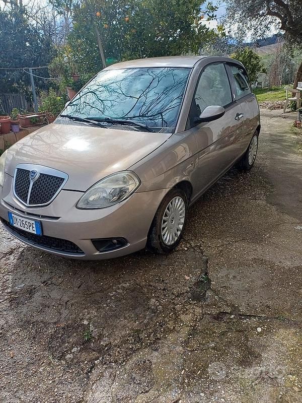 Usata Lancia Ypsilon 77 CV (56 kW) 2009 Utilitaria