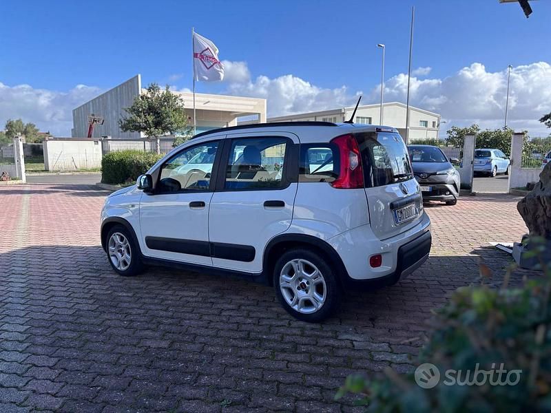 Usata Fiat Panda Red 70 CV (51 kW) 2023 Bianco Berlina