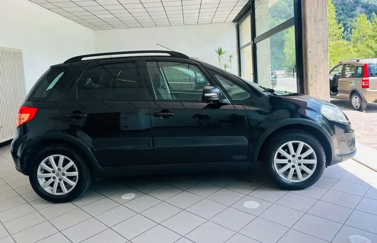 Usata Suzuki SX4 GLX 120 CV (88 kW) 2014 Met SUV