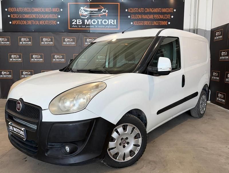 Usata Fiat Doblò 105 CV (77 kW) 2014 Bianco Monovolume