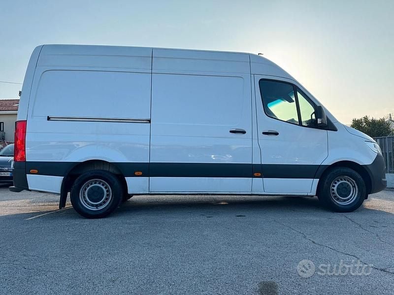 Usata Mercedes Sprinter 169 CV (124 kW) 2022 Bianco Furgone