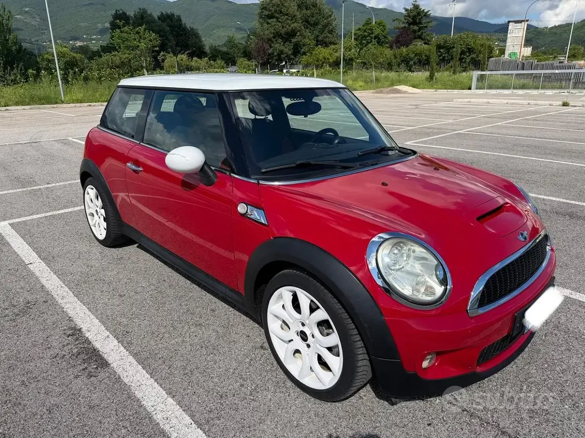 Usata Mini Cooper S Chili 175 CV (128 kW) 2007 Rosso Utilitaria
