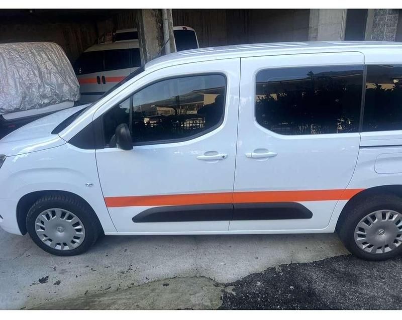 Usata Opel Combo Life 102 CV (75 kW) 2022