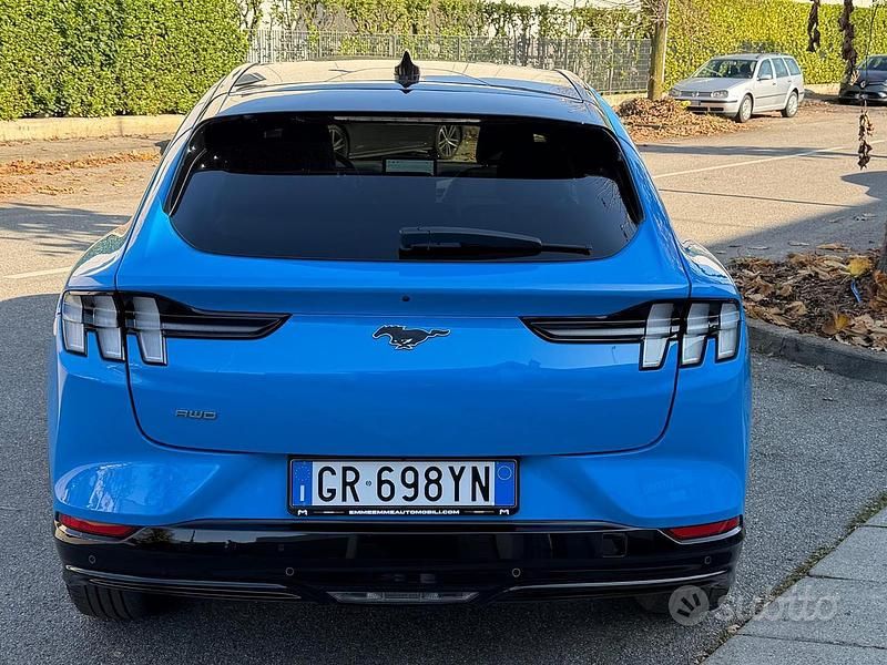 Usata Ford Mustang 269 CV (197 kW) 2023 Blu Station wagon