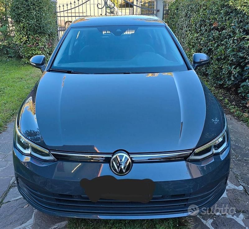 Usata VW Golf VIII Style 130 CV (95 kW) 2021 Grigio Berlina