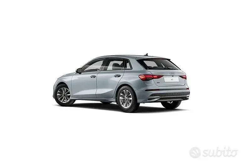 Nuova Audi A3 Advanced Plus 150 CV (110 kW) 2026 Verde Berlina