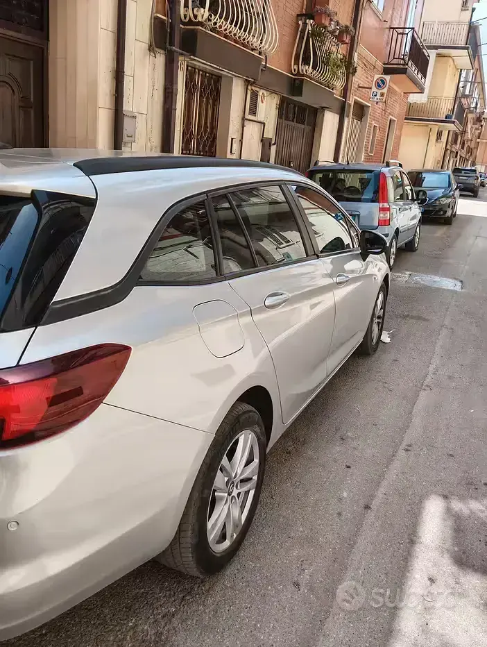 Usata Opel Astra 110 CV (80 kW) 2017 Grigio Station wagon