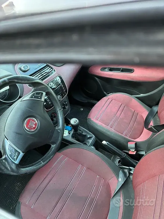 Usado Fiat Punto 75 CV (55 kW) 2010 Utilitario