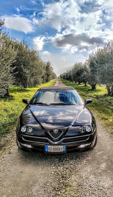 Usata Alfa Romeo Spider 144 CV (105 kW) 1999 Nero Cabrio