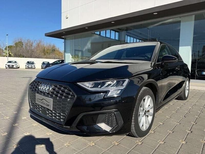 Nero Usata 2021 Audi A3 Business Tre volumi | 18.500 € (Ottimo prezzo) - Immagine 1/4