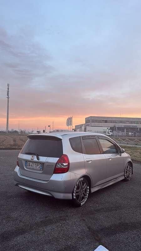 Usata Honda Jazz 83 CV (61 kW) 2006 Utilitaria