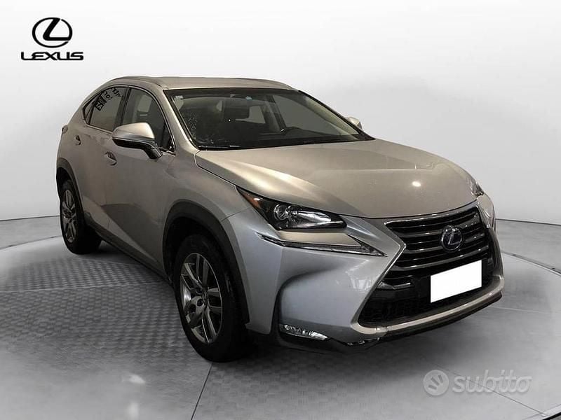 Usata Lexus NX300h Executive Line 197 CV (144 kW) 2017 Grigio SUV