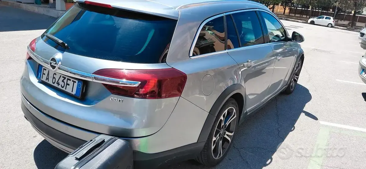 Usata Opel Insignia 163 CV (119 kW) 2015 Station wagon
