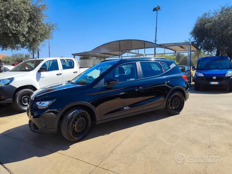 Nero Usata 2022 Seat Arona SUV | 15.000 € (Cara) - Immagine 1/4