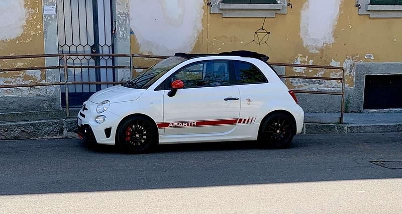 Usata Abarth 595C Esseesse 179 CV (131 kW) 2021 Bianco Cabrio