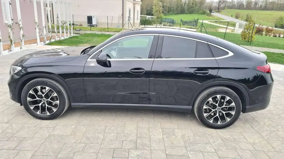 Usata Mercedes GLC220 Advanced Plus 197 CV (144 kW) 2023 Nero SUV