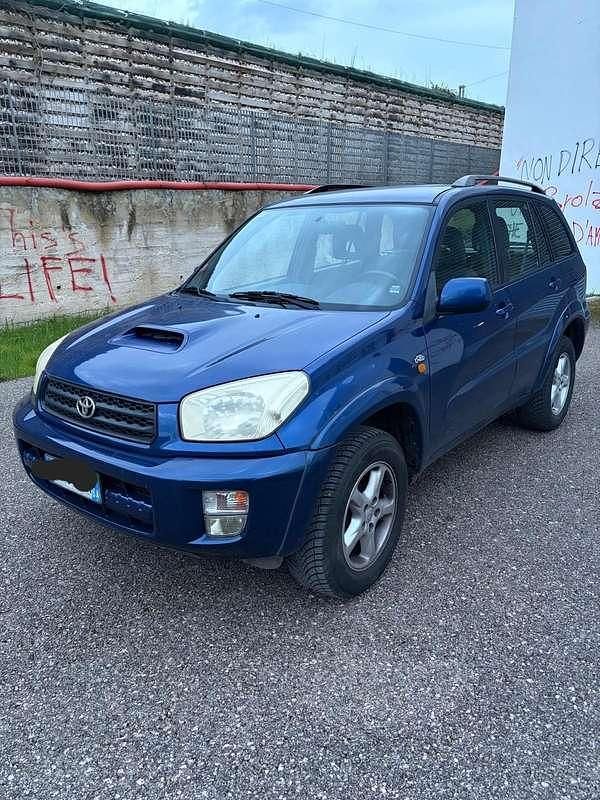 Usata Toyota RAV4 116 CV (85 kW) 2003 SUV