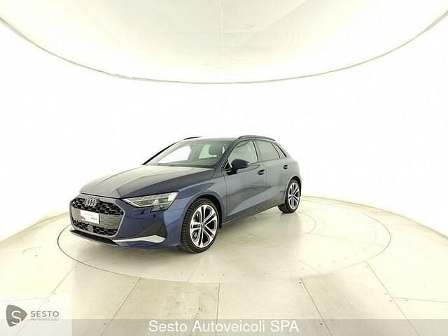 Blu navarra metallizzato Usata 2025 Audi A3 Advanced Plus | 38.900 € (Molto cara) - Immagine 1/4
